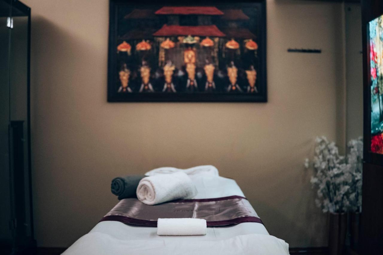 ホテル Retrieve Health & Wellness Kochi エクステリア 写真